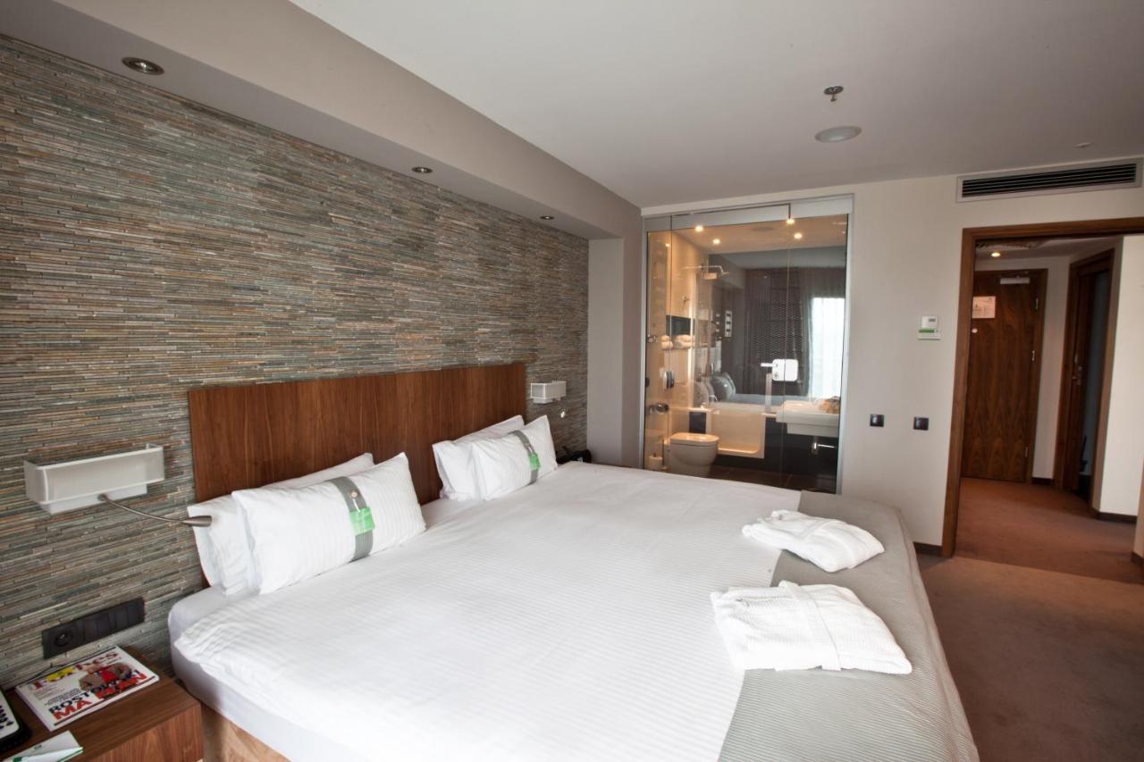 By Ihg Hotel