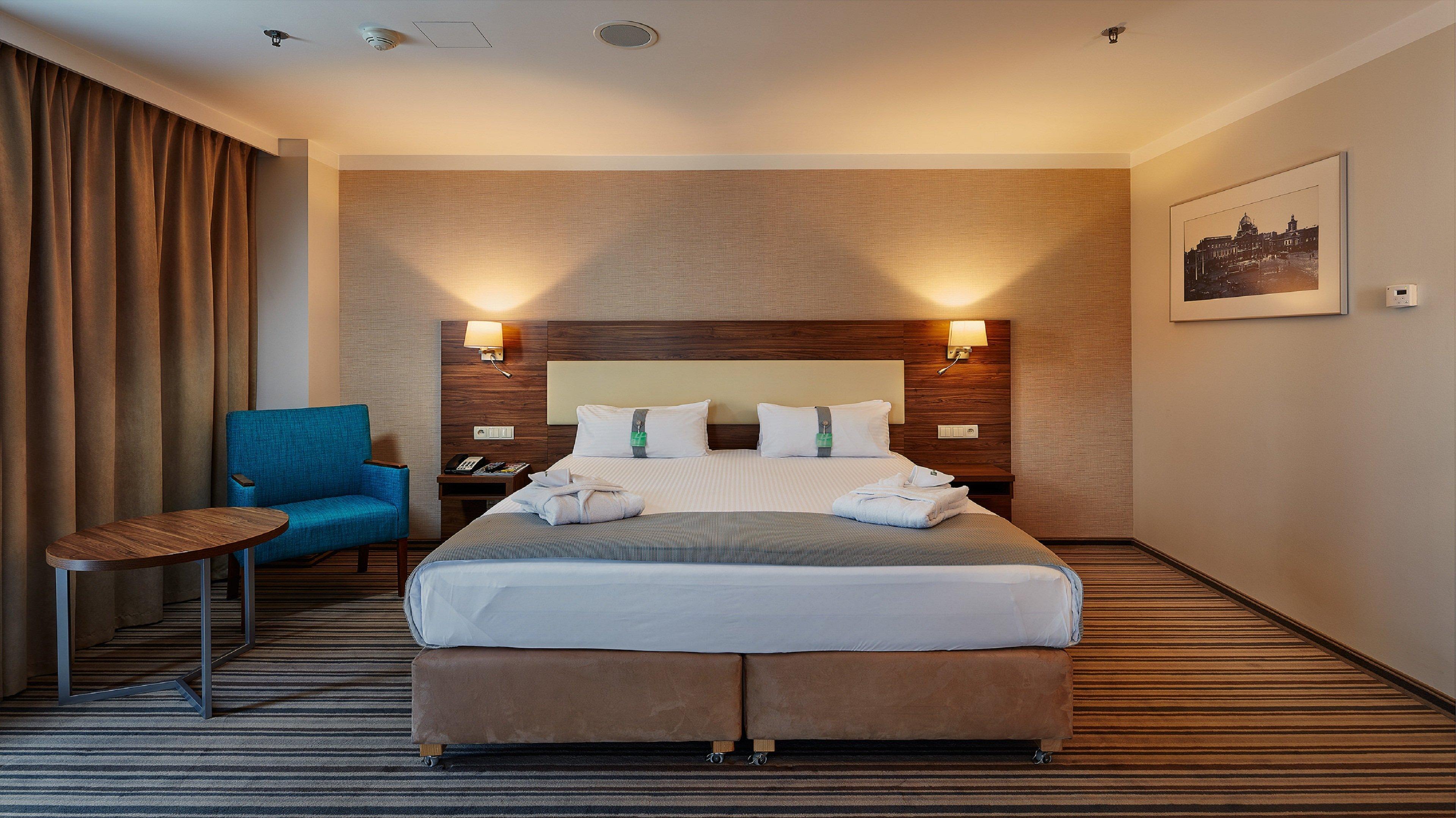 By Ihg Hotel 4*