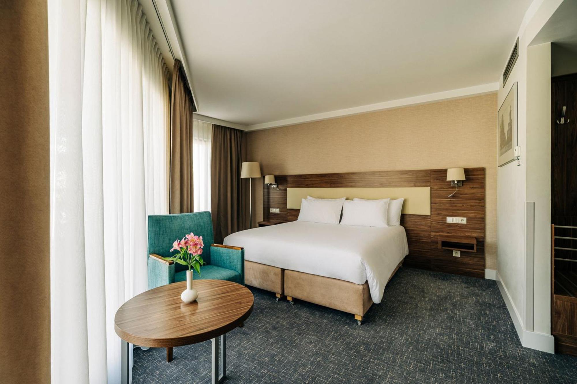 Hotell By Ihg